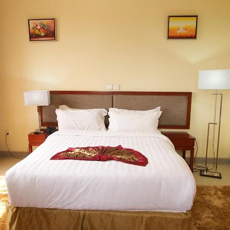 The Mosaic Hotel Addis Abeba Exterior foto