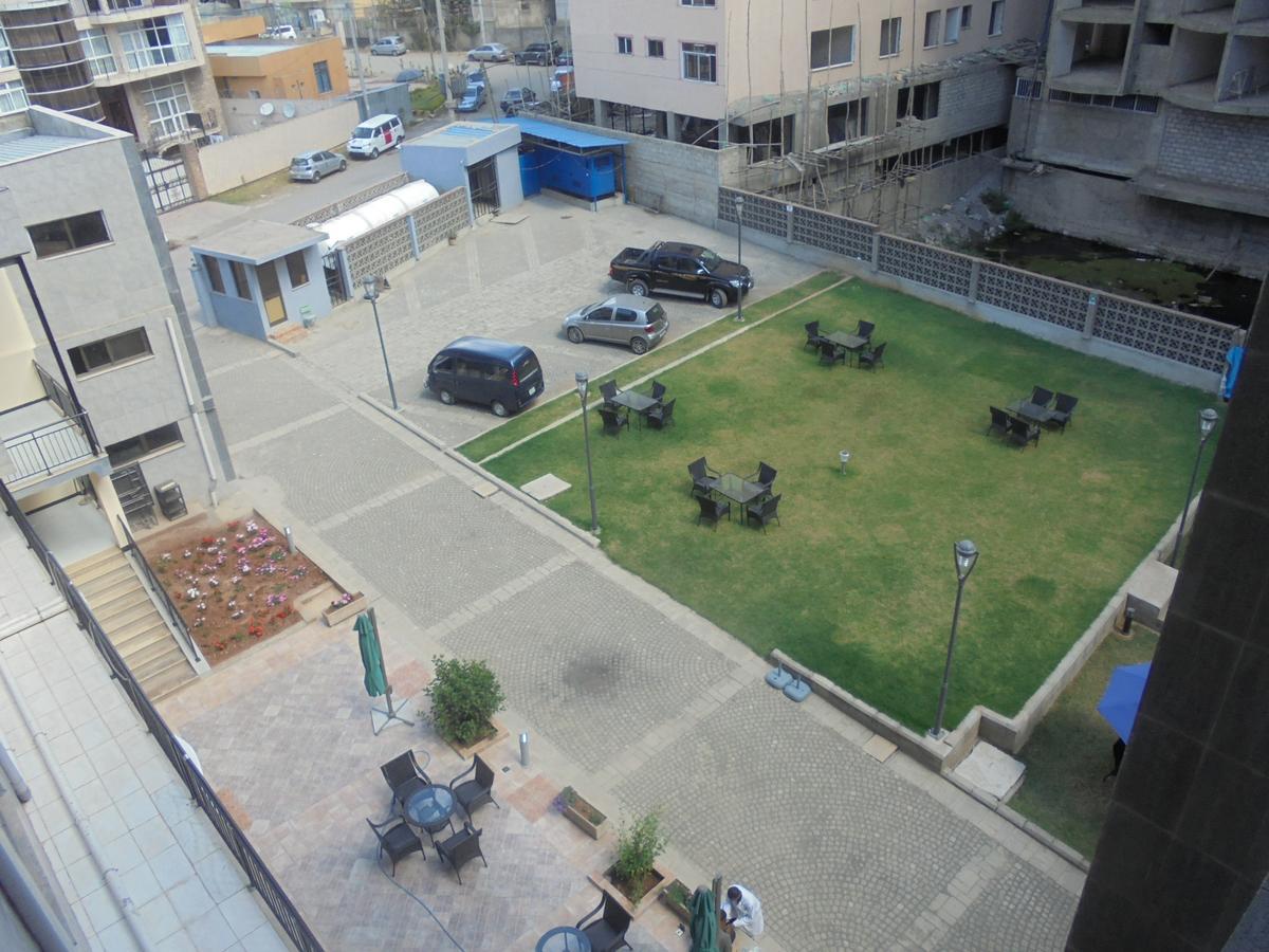 The Mosaic Hotel Addis Abeba Exterior foto