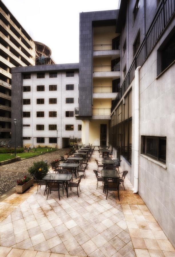 The Mosaic Hotel Addis Abeba Exterior foto