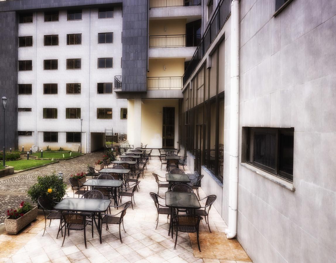 The Mosaic Hotel Addis Abeba Exterior foto