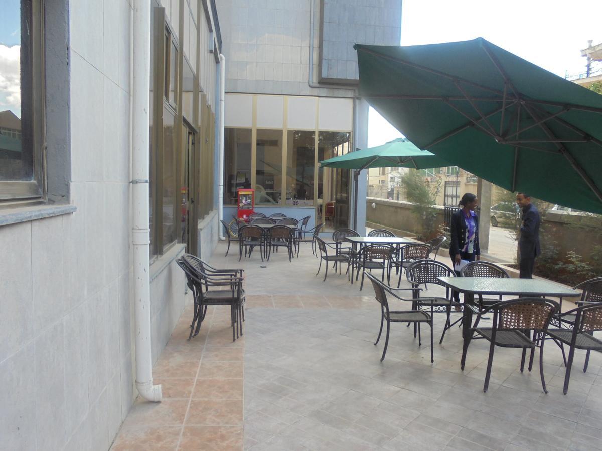 The Mosaic Hotel Addis Abeba Exterior foto