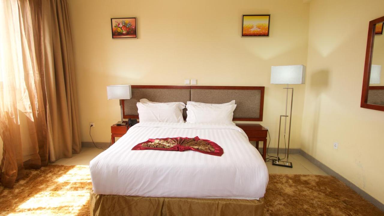 The Mosaic Hotel Addis Abeba Exterior foto