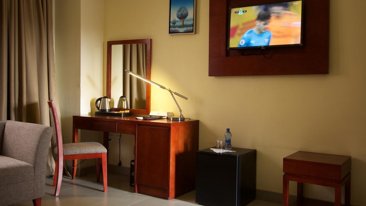 The Mosaic Hotel Addis Abeba Exterior foto
