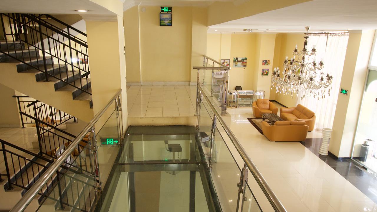 The Mosaic Hotel Addis Abeba Exterior foto